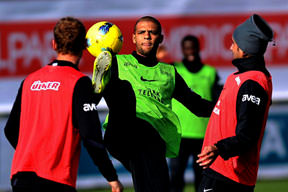 Ujfalusi ve Kazım takımla birlikte idman yaptı!