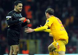 Elmander'in cezasında indirim