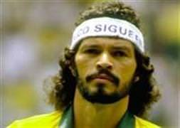 Efsane oyuncu öldü