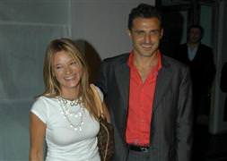 Tayfur Havutçu, evinde dinleniyor