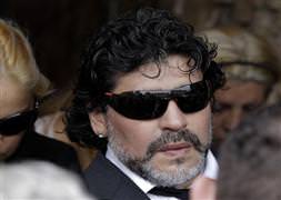 Maradona, 3 maçtan men cezasına çarptırıldı