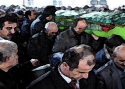 Üzerine televizyon düşen çocuk öldü