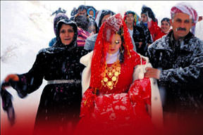 Karları eriten aşk