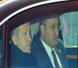 Başbakan geri döndü!