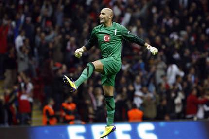 Sinan Bolat, Standard Liege'de kalacak