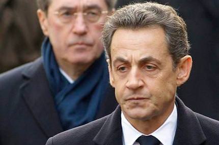 Fitch’den Fransa’yı yıkacak karar