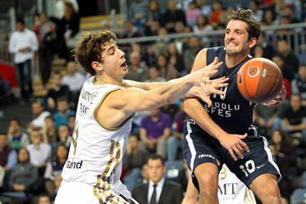 Efes son çeyrekte kaybetti!