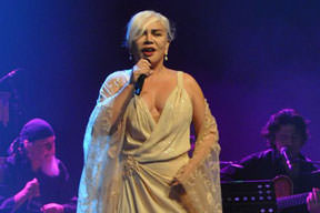 Serçe uçuşa başladı