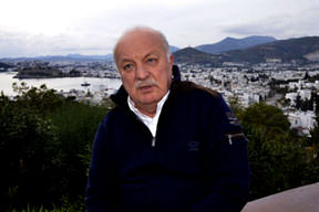 Ruhu geldi tenekesi kaldı