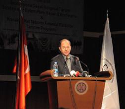 "Dijital dünya hepimizi olumsuz etkiliyor"