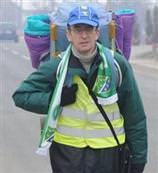 Bosna'dan Hacca yürüyerek gidiyor