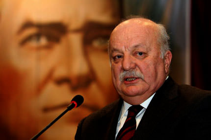 Sadri Şener: Tehditler alıyorum