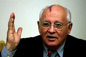 Gorbaçov'dan ağır eleştiri