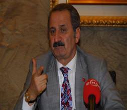 "Avrupa batarken Türkiye dimdik ayakta"