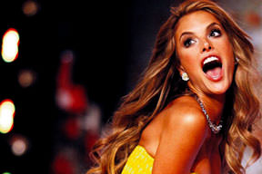 Melek ikinci bebeğine hamile