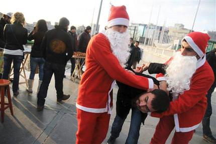 Kapkaççıyı kıskıvrak yakaladı!