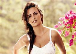 "Çıplak sahnelerime annem destek oldu"