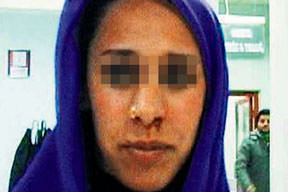 Küçük geline koca dayağı