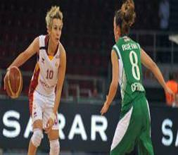 Dişi Aslanlar Ceyhan Belediye'ye takıldı!