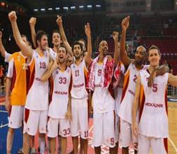 Cimbom emin adımlarla ilerliyor!