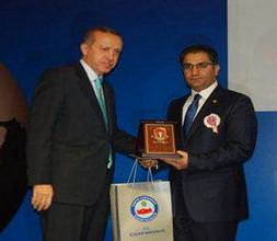 Uludere Kaymakamı’na ödül