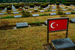 34 ülkede 78 Türk şehitliği var