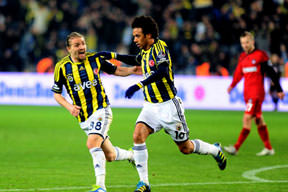 Fenerbahçe'den anlamlı pankart!