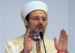 "Yarıyılda umreyi eleştirenler, Vatikan'a turları izlesin"