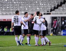 Kartal alçaktan uçtu