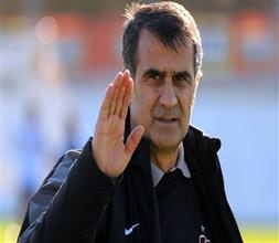 Şenol Güneş stoper istiyor