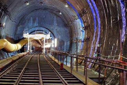 Marmaray'a ilk raylar konuluyor