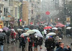 İstanbul'a lapa lapa kar yağıyor