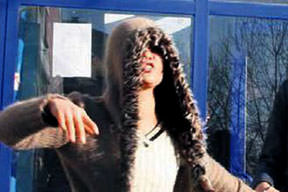 Kızların kafes dövüşü