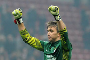 Muslera görev başında!