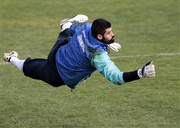 Volkan santrfor oynayıp gol atmak istiyor