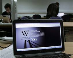 Wikipedia'dan internet yasasına tepki