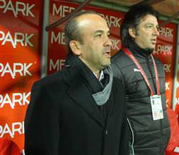 Mehmet Özdilek: Şaka gibi bir akşam