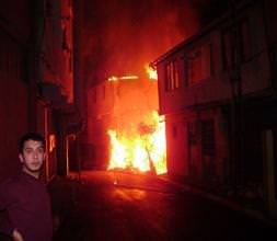 Beyoğlu'nda yangın!