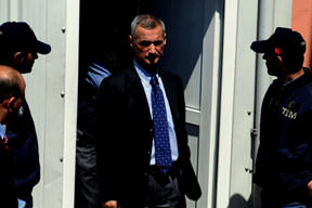 Rozeti 7 ay sonra takıldı