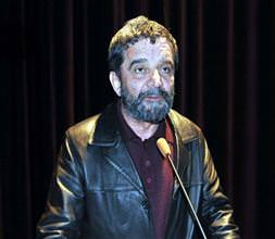 "Yeni anayasayı halk yapmalı"