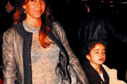 Anne -kız keyifte