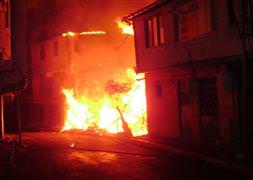 İstanbul Fatih'te yangın dehşeti