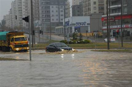 Meteorolojiden kuvvetli yağış uyarısı