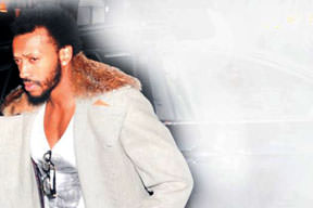 Gece kuşu Fernandes renklendi