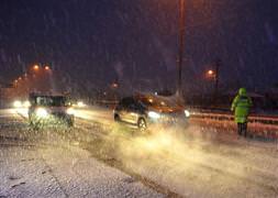 İstanbul'da kar: 16 saatte 71 trafik kazası