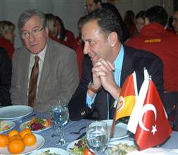 "Yıldırım Demirören istifa etmeli"