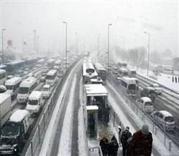 İstanbul'a kar tatili