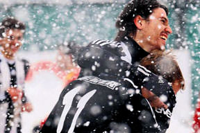 A2'de Beşiktaş Aslan'ı parçaladı