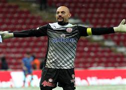 Sabri'den kaleci Ömer'e tepki
