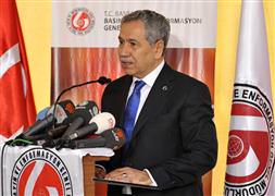 Arınç: Başbakan'ın dindar kelimesi çok doğru